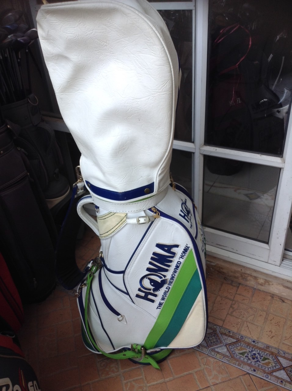 2000 บาท Honma golf bag 