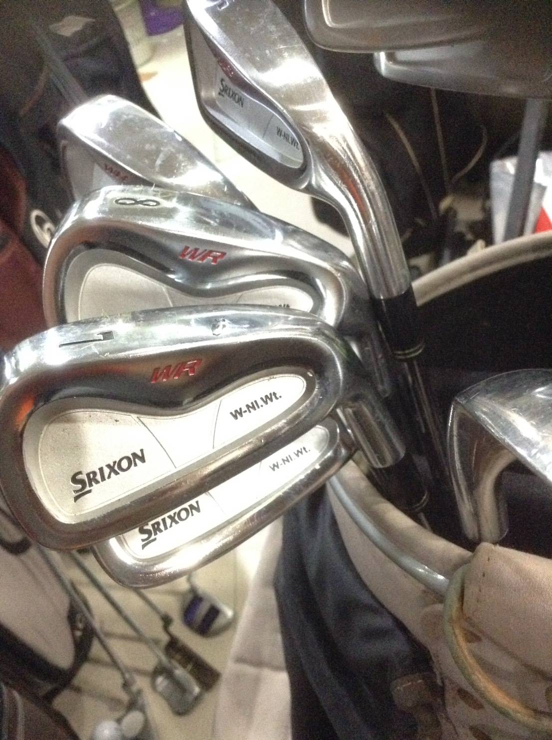 Srixon WR ชุดนี้สวยมาก ก้าน nipon steel 950 GH FLEX  S 5-6-7-8-9