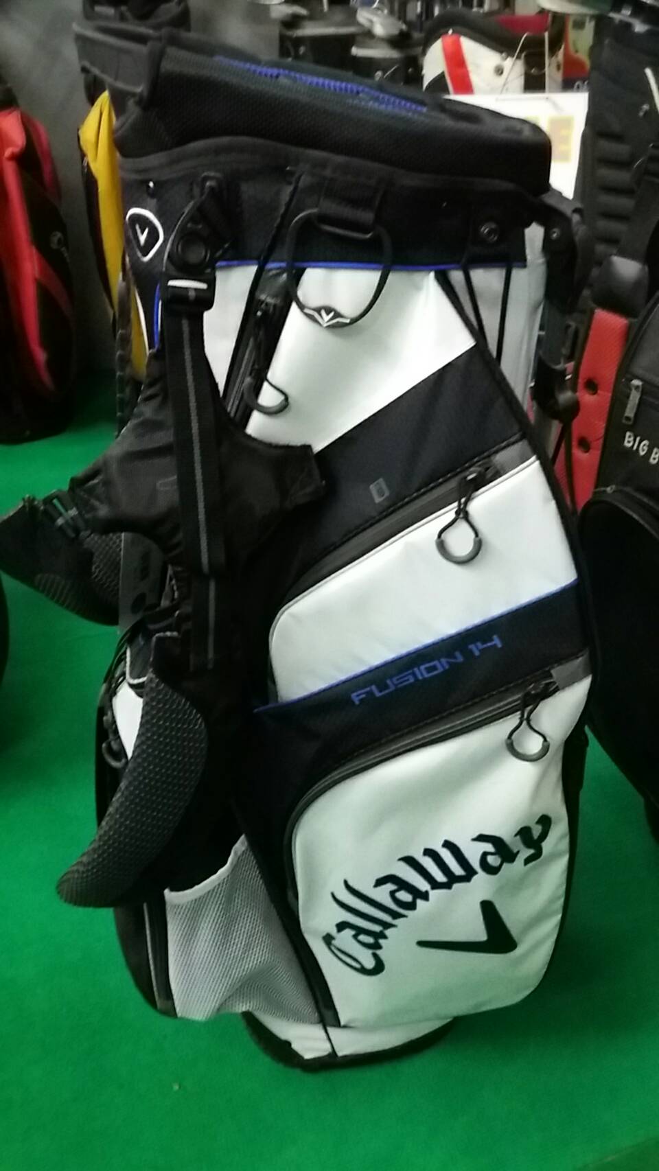 ถุงกอล์ฟ Stand bag Callaway  14 ช่อง ของใหม่ ป้าย 6,200 บาท ขายเ