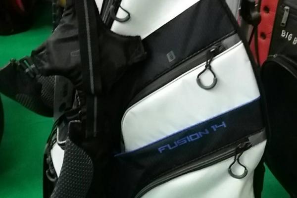 ถุงกอล์ฟ Stand bag Callaway  14 ช่อง ของใหม่ ป้าย 6,200 บาท ขายเ