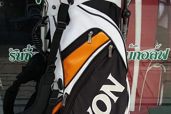 ชุดเหล็ก SRIXON พร้อมถุงกอล์ฟ มือสอง 8,500